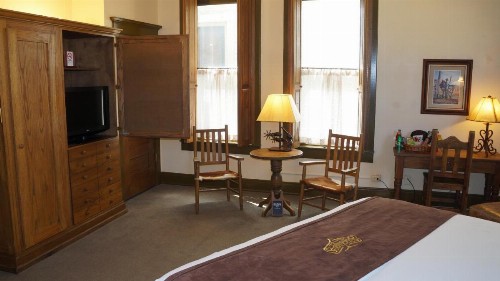 Stockyards Hotel - image 10