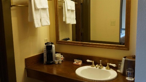 Stockyards Hotel - image 11