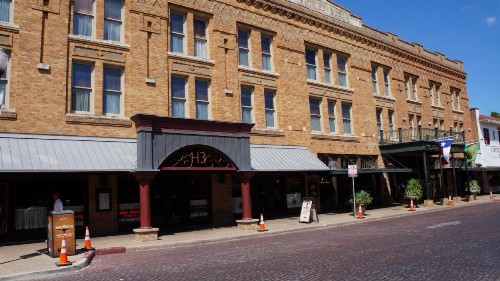 Stockyards Hotel - image 40