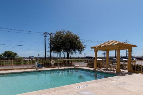 Studio 6-Fort Worth TX - West Medical Center - image 22