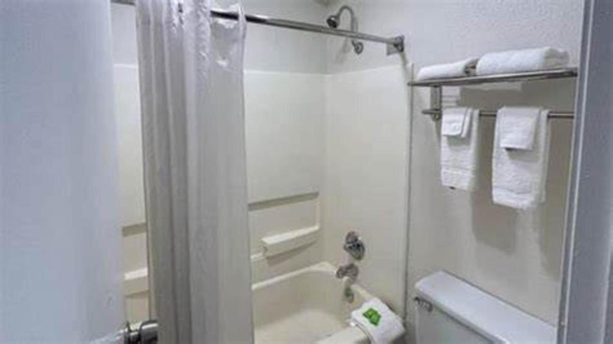 Studio 6-Fort Worth TX - West Medical Center - image 4