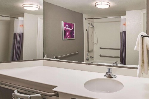 La Quinta by Wyndham Fort Worth North - image 6