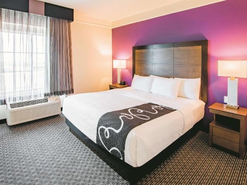 La Quinta by Wyndham Fort Worth City View - image 5