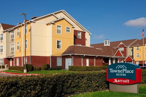 TownePlace Suites Fort Worth Southwest TCU Area - image 11