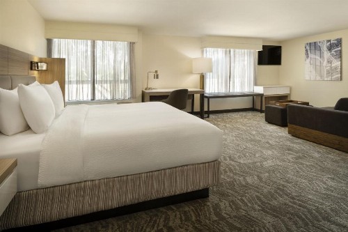 SpringHill Suites Fort Worth University - image 10