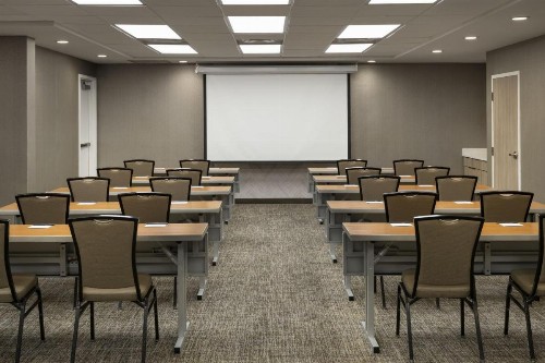 SpringHill Suites Fort Worth University - image 40