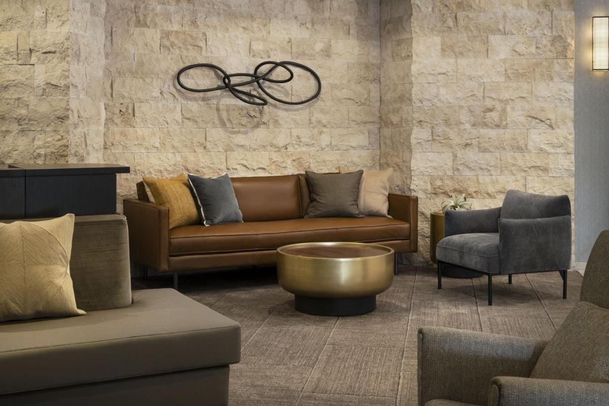 SpringHill Suites Fort Worth University - image 5
