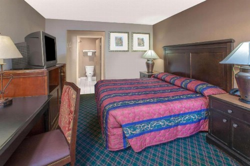 Knights Inn Fort Worth TX - image 6