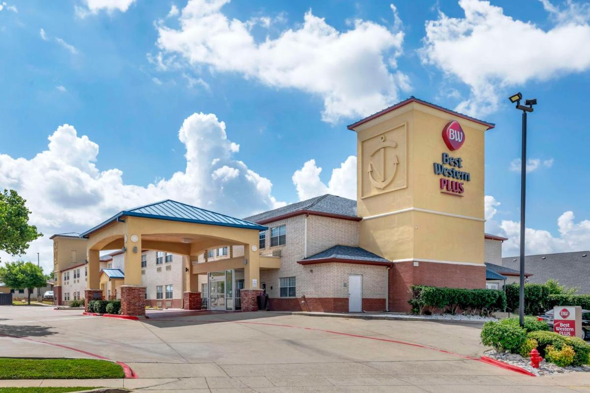 Best Western Plus Lake Worth - main image
