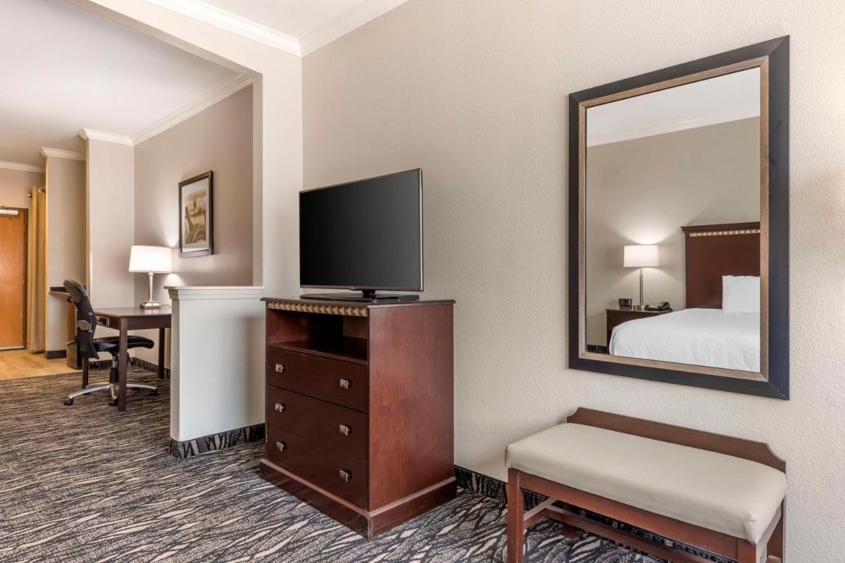 Best Western Plus Lake Worth - image 6