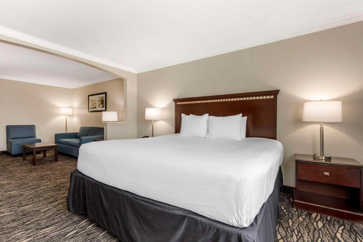 Best Western Plus Lake Worth - image 7