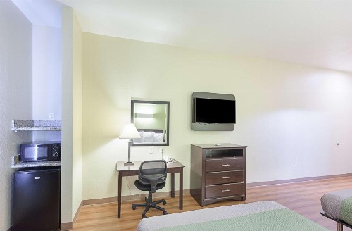 Motel 6-Fort Worth TX - image 15