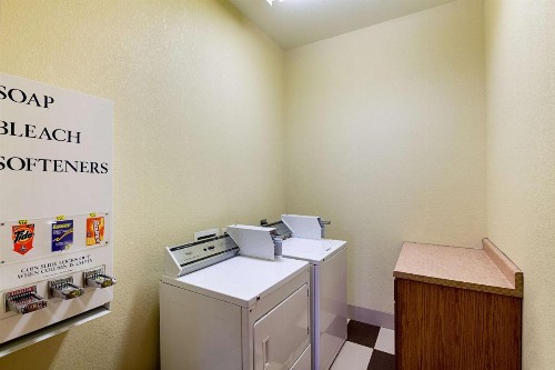 Motel 6-Fort Worth TX - image 32