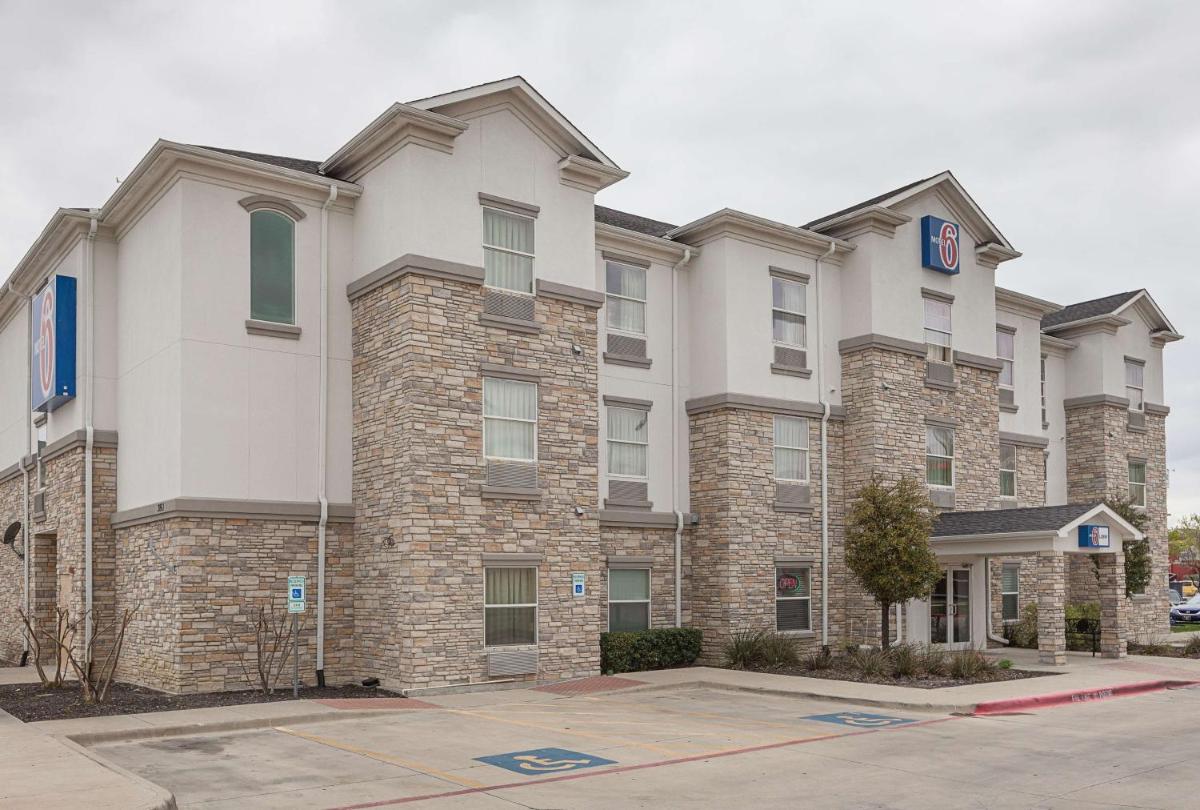 Motel 6-Fort Worth TX - image 4