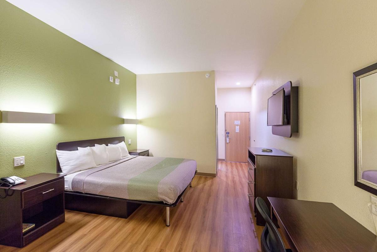 Motel 6-Fort Worth TX - image 7