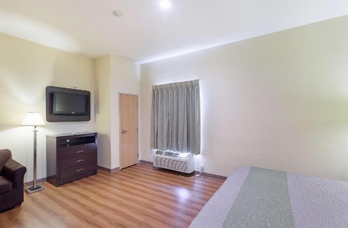 Motel 6-Fort Worth TX - image 8