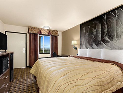 Super 8 by Wyndham Fort Worth TX - image 27