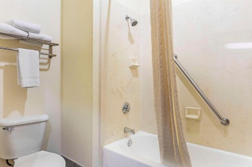 Best Western Fort Worth Inn and Suites - image 28