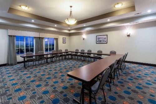 La Quinta by Wyndham Fort Worth - Lake Worth - image 16