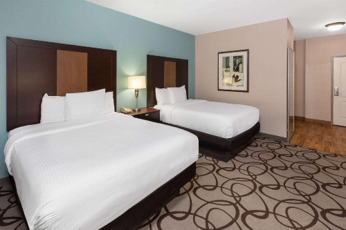 La Quinta by Wyndham Fort Worth - Lake Worth - image 5