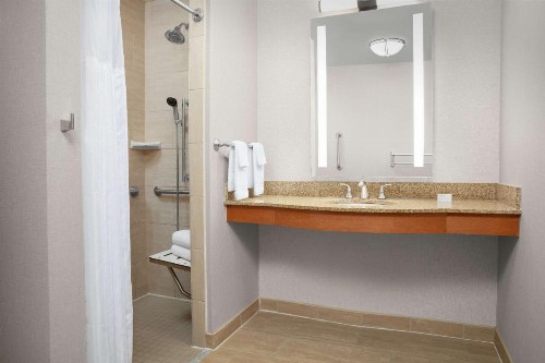 Hilton Garden Inn Fort Worth Medical Center - image 14