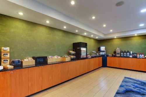 Fairfield Inn & Suites by Marriott Fort Worth I-30 West Near NAS JRB - image 21