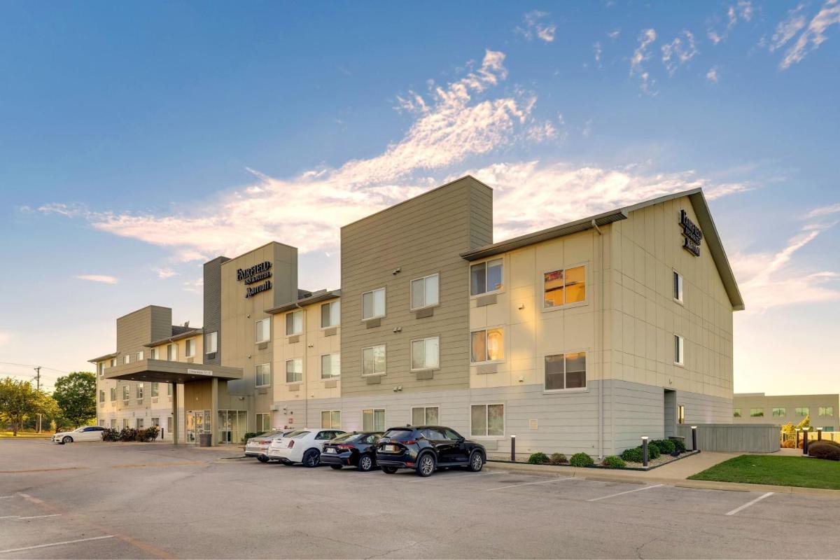 Fairfield Inn & Suites by Marriott Fort Worth I-30 West Near NAS JRB - image 3