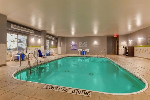 Fairfield Inn & Suites by Marriott Fort Worth I-30 West Near NAS JRB - image 4