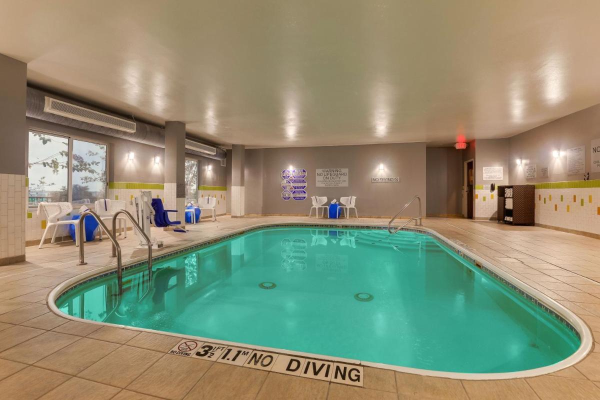 Fairfield Inn & Suites by Marriott Fort Worth I-30 West Near NAS JRB - image 4