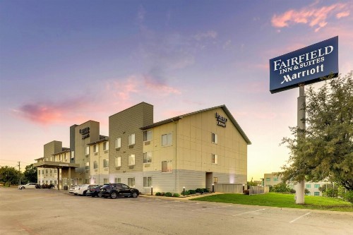 Fairfield Inn & Suites by Marriott Fort Worth I-30 West Near NAS JRB - image 42