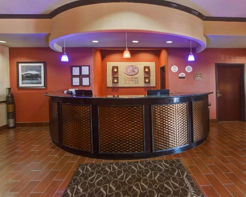 Comfort Suites Lake Worth - image 13