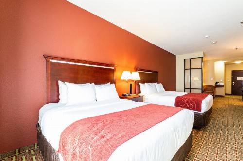 Comfort Suites Lake Worth - image 35