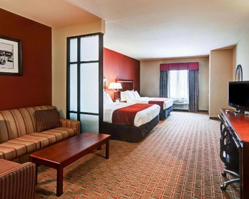Comfort Suites Lake Worth - image 4