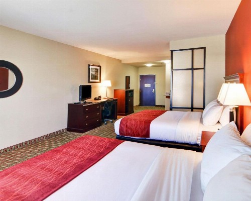 Comfort Suites Lake Worth - image 6