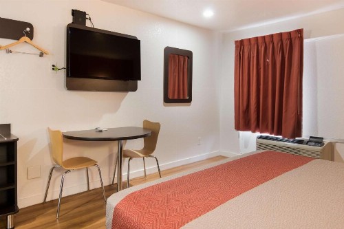 Motel 6-Fort Worth TX - Seminary - image 23