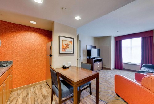 Homewood Suites by Hilton Fort Worth Medical Center - image 7