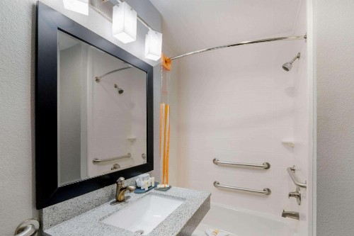 La Quinta by Wyndham Fort Worth Eastchase - image 38