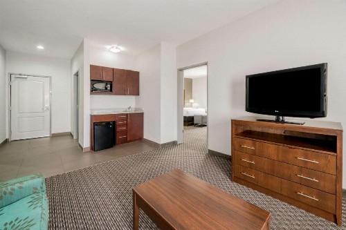 La Quinta by Wyndham Fort Worth Eastchase - image 40
