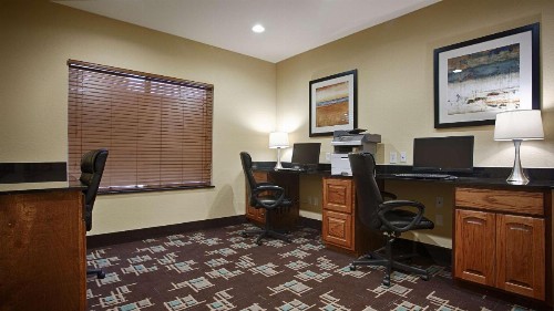 Best Western Plus Fort Worth Forest Hill Inn & Suites - image 17