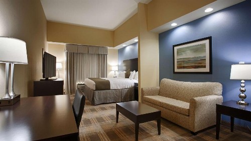 Best Western Plus Fort Worth Forest Hill Inn & Suites - image 7
