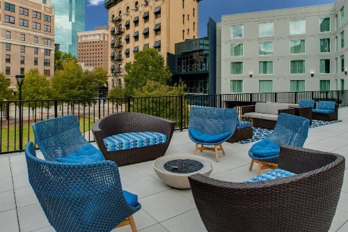 Fairfield Inn & Suites Fort Worth Downtown/Convention Center - image 11
