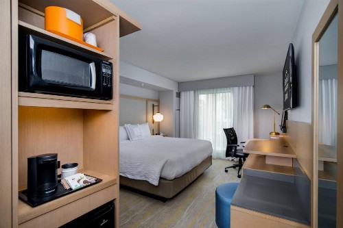 Fairfield Inn & Suites Fort Worth Downtown/Convention Center - image 14