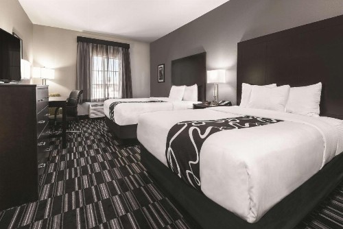 La Quinta Inn & Suites by Wyndham Fort Worth West I-30 - image 22