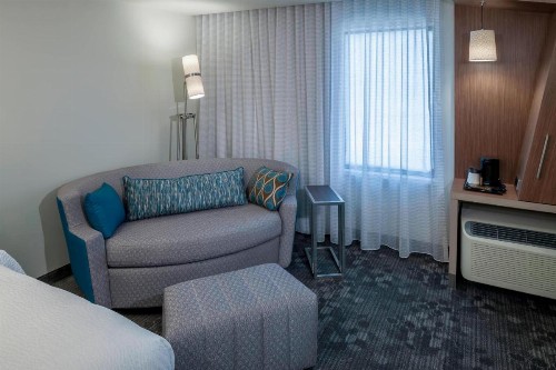 Courtyard by Marriott Fort Worth Alliance Town Center - image 11