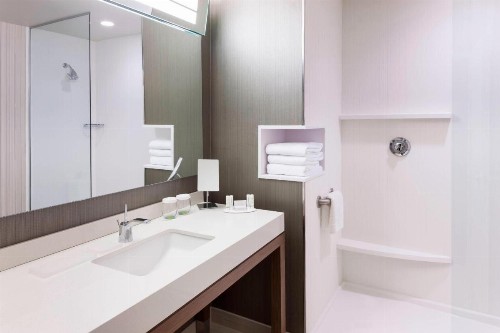 Courtyard by Marriott Fort Worth Alliance Town Center - image 12