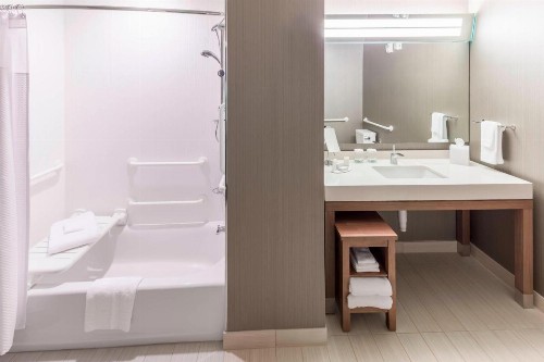 Courtyard by Marriott Fort Worth Alliance Town Center - image 13