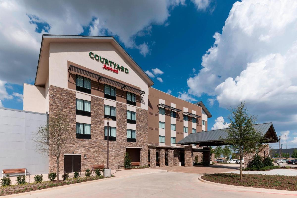 Courtyard by Marriott Fort Worth Alliance Town Center - image 2