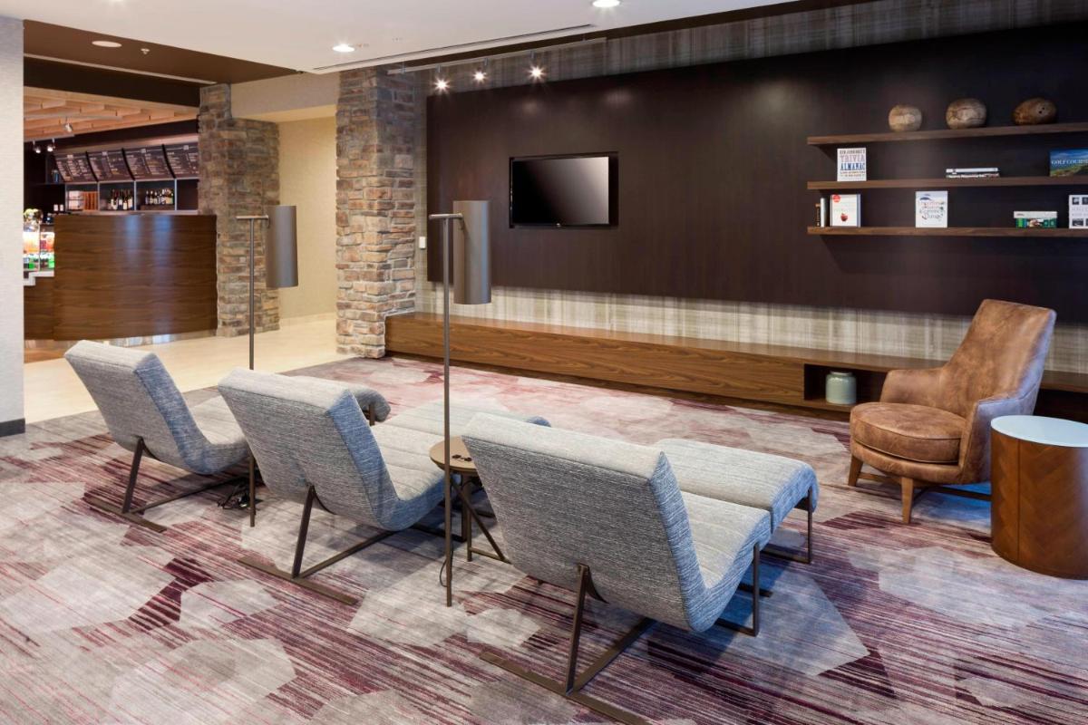 Courtyard by Marriott Fort Worth Alliance Town Center - image 4