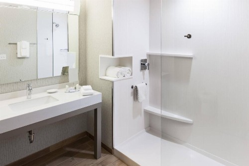 Courtyard by Marriott Fort Worth Historic Stockyards - image 38