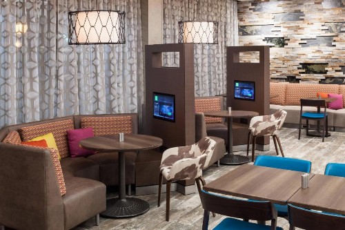 Courtyard by Marriott Fort Worth Historic Stockyards - image 4